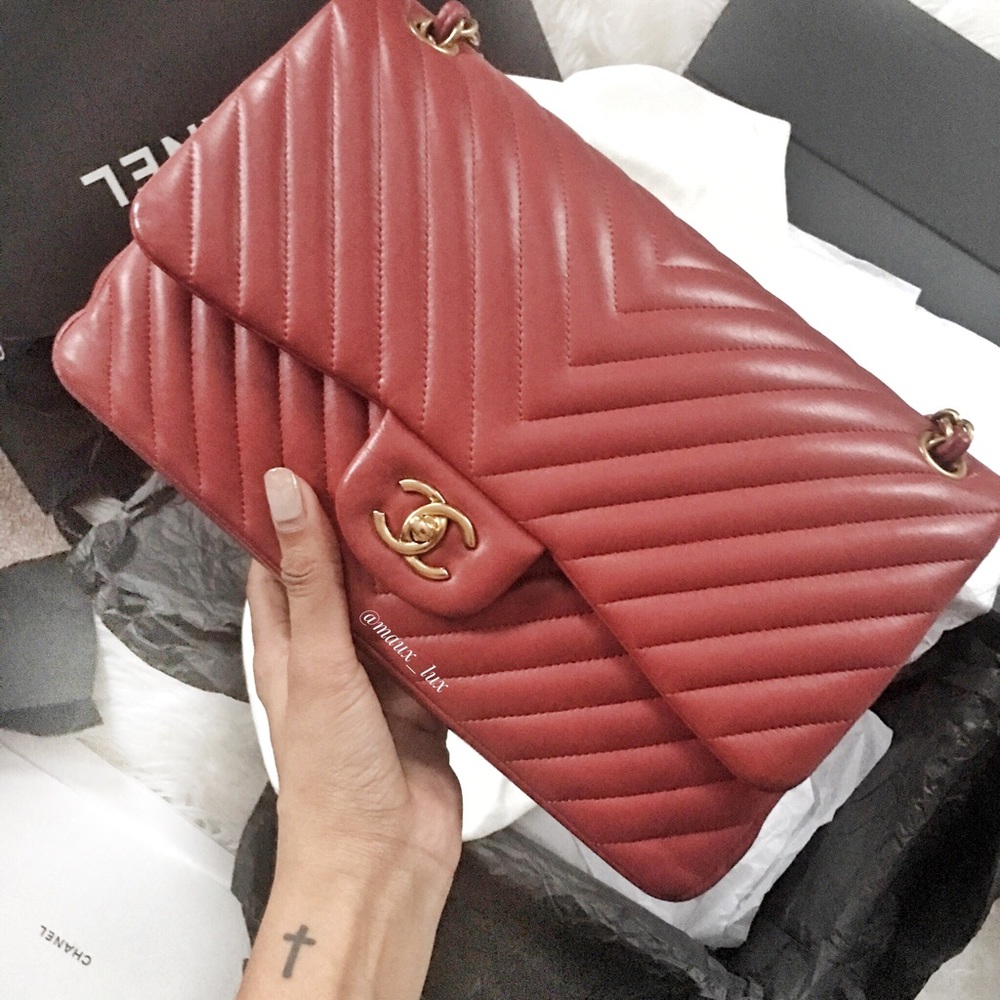 đ¸SOLDđ¸ Lambskin Chevron Jumbo Double Flap - Picture 2 of 8